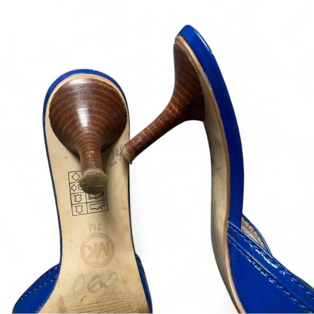 Vintage Michael Kors Royal Blue Kitten Heels with Gold Accents - Picture 3 of 8